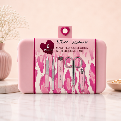 Betsey Johnson Set Mani Pedi Profesional Rosa Chic